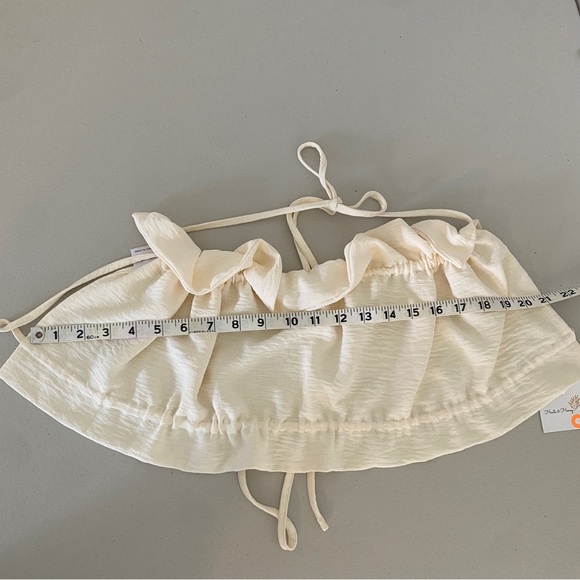 Resortwear Off-White Cream Off the Cold Shoulder Ruffle Halter Crop Top Large - Picture 6 of 7